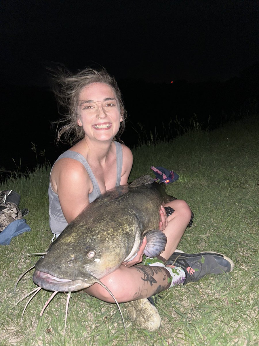 emmajerus23's tweet photo. Caught a 48lb flathead this weekend
Nearly half of of my weight !! https://t.co/FTk2KvdJmj