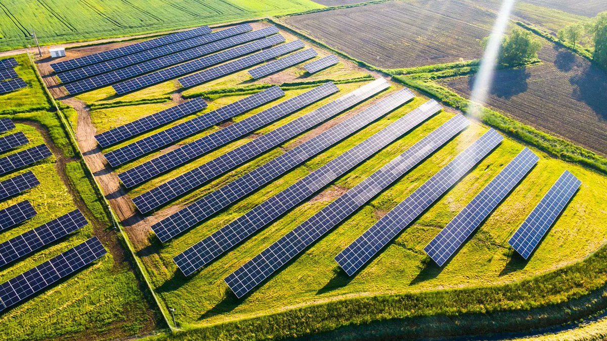 USLightEnergy's tweet photo. Want to reduce your carbon footprint and support the development of renewable energy? Consider #communitysolar. Contact us to learn more: https://t.co/Up9ljudRas

#USLE #USLightEnergy #contactus #renewableenergy #solar #solarfarm #NY #PA #TX #leaseyourland #landowner #community https://t.co/Mfya1Gi2Vd