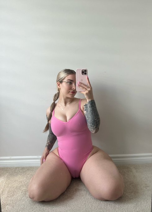 You guys told me to post it so now you gotta tell me what you think 😳 https://t.co/tUrIteTZ9O