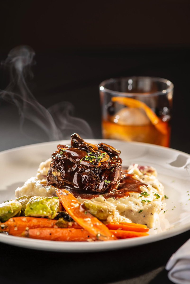 dineStockton tweet media