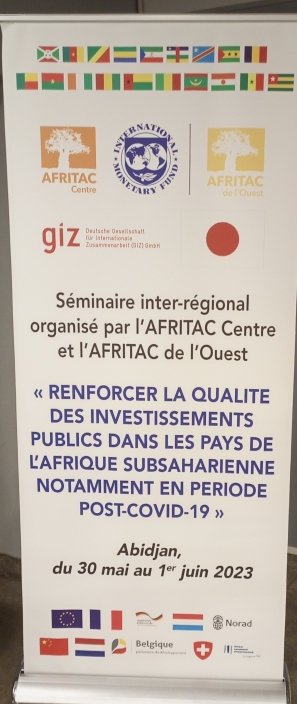 yorobitaray's tweet photo. Le Président du Conseil d'Administration de la CSCI participe du 30 mai au 01 juin 2023 à la 2e édition du Séminaire Inter-régional en Gestion des Investissements Publics.
Il vise à renforcer la qualité des investissements publics et partager les bonnes pratiques. https://t.co/VcY7EqamE3