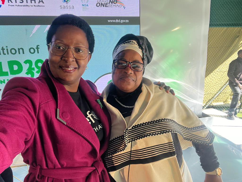 muriel_mafico's tweet image. Child and youth care workers play a vital role in providing care and support to vulnerable #children and #youths.  Great reconnecting on the sidelines of #ChildProtectionWeek in #Houtbay 

#risiha 
#ChildProtection365
