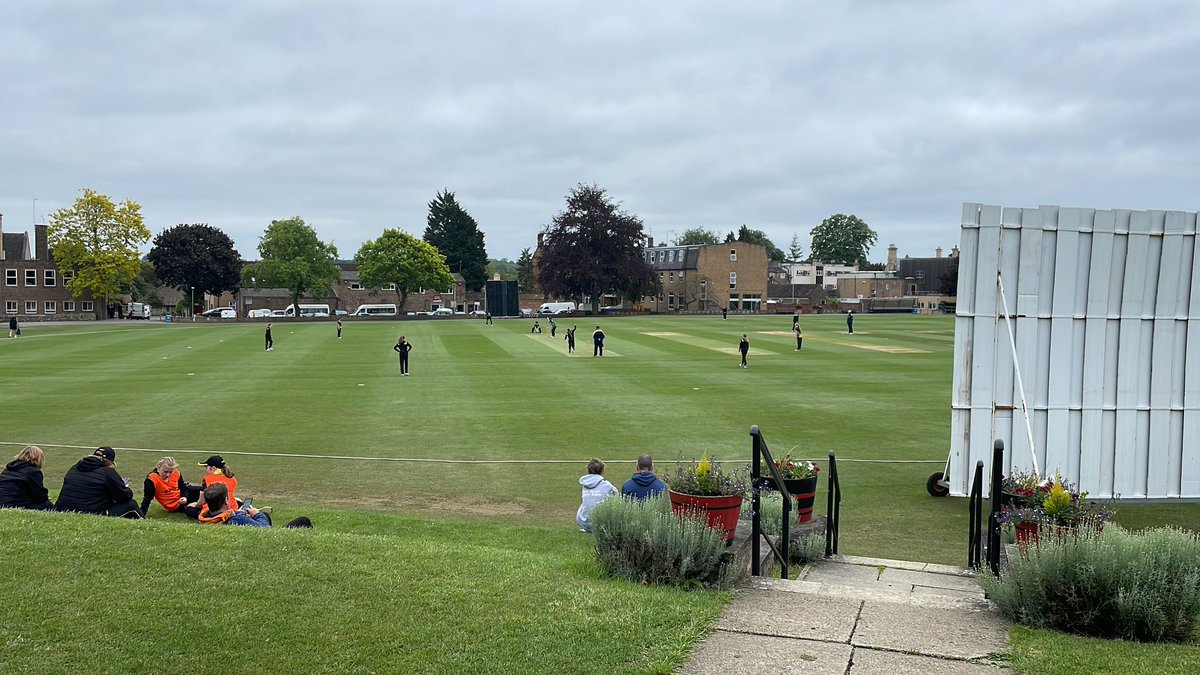 Great to see the @leicswomenccc 
u13s at @EarlShiltonTown last week 

Great to see the girls playing 2 T20s @Stamford_Sport  against @LincsCricket 

The u13s won 1 loss 1 great learning taken from both games. More match play needed for all

#MomentsThatMatter 🦊 💚 #LCCCGirls