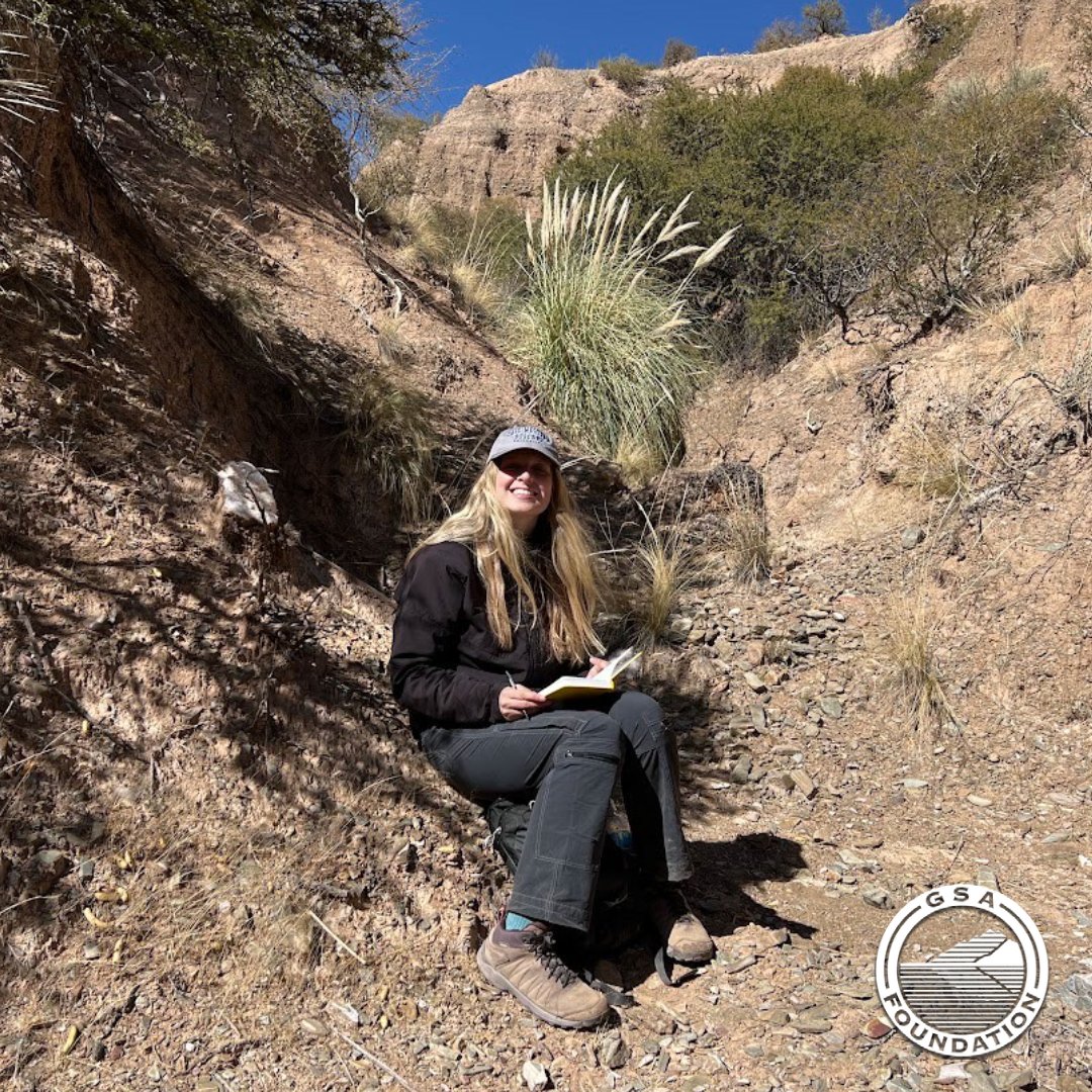 geosociety's tweet photo. "Through the On To the Future workshop and attending GSA Connects 2022, I came to understand that there can be many pathways to success.” Read more about Michaela Galarza’s experience at https://t.co/0nkwltGci7
#communityofsupport https://t.co/S6uGXfUPAE