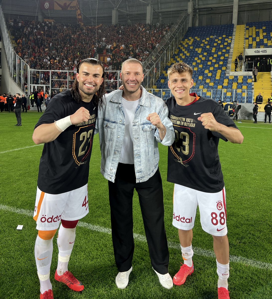 MetehanDmrelli's tweet photo. ŞAMPİYONLAR🏆 @abdulkerimbard1  @kazimcankaratas https://t.co/gJaTyIv1ob