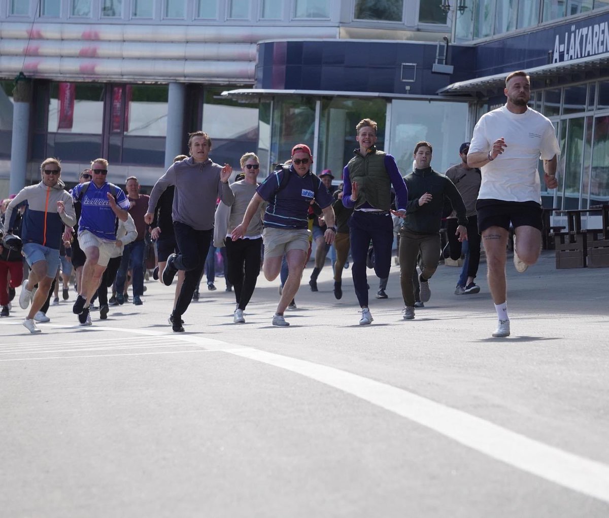 Elliot Gordon tweet media