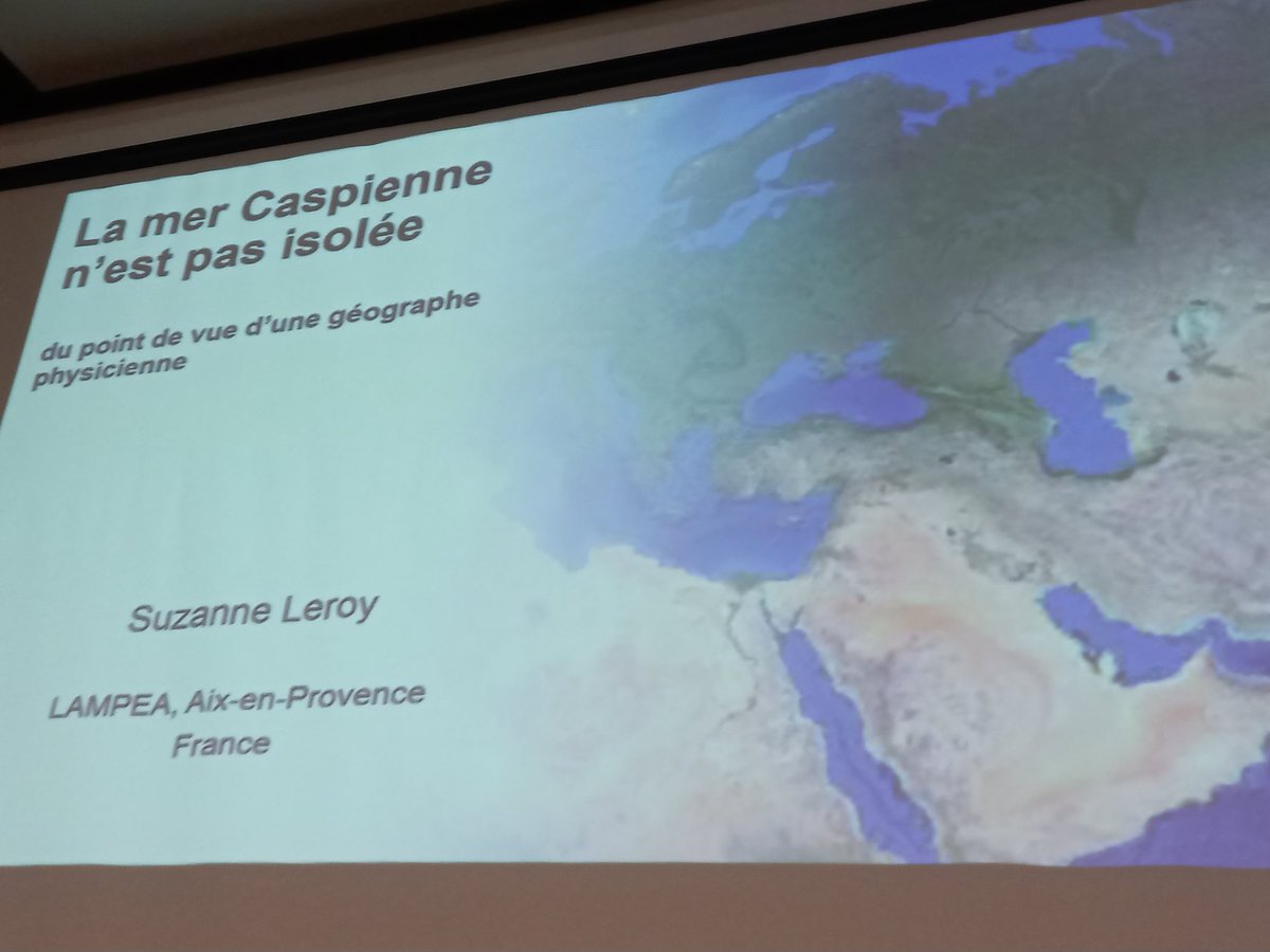 Bravo aux participants à la #NuitdesIdees 💡 2023 organisée à l'#UFAZ , en langue française,en partenariat avec l'association des Alumni🇫🇷🇦🇿
Grâce au professeur Suzanne Leroy  nous avons compris que la mer Caspienne n'était pas isolée !