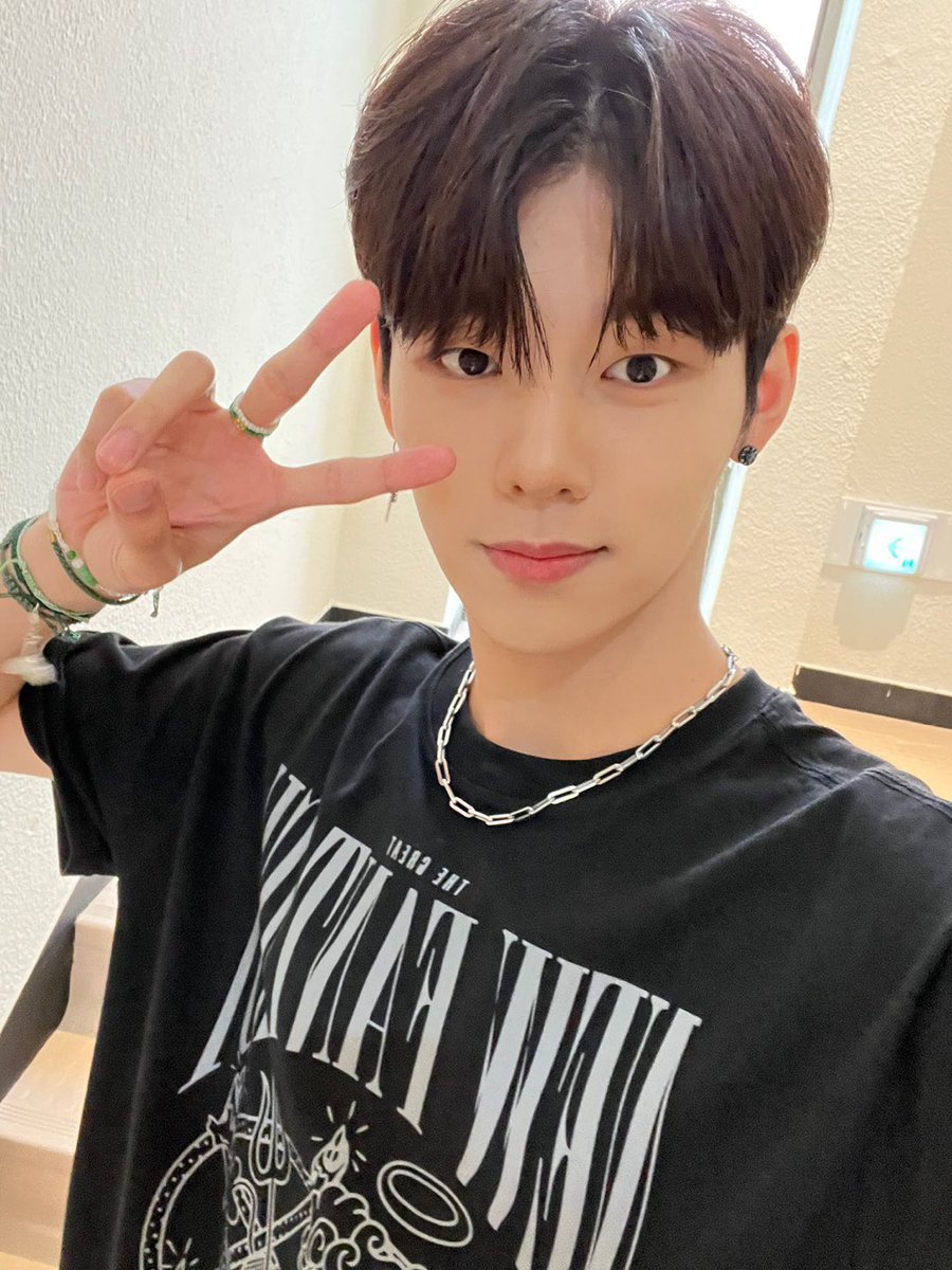 gyuvieth's tweet photo. >_____o https://t.co/2qKXqEbTez