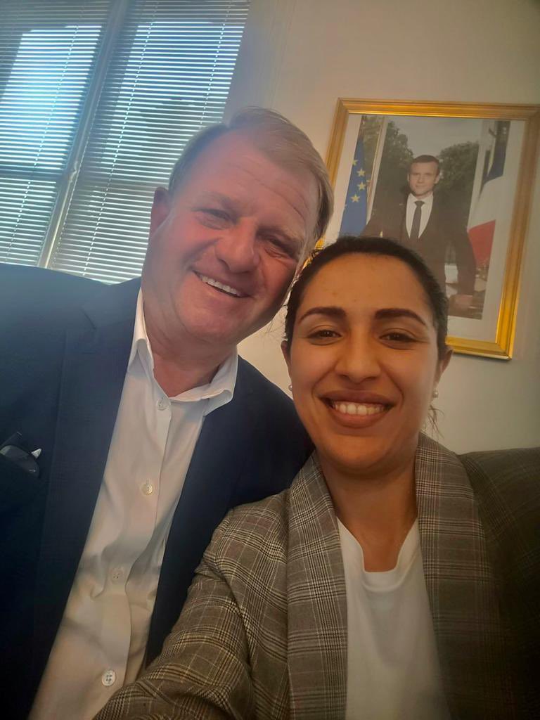 Qu’elle est belle, la #jeunesse de notre #France ! Jeunesse engagée, connectée, tournée vers l’avenir et totalement consciente des enjeux. Bravo <a href="/sarahelhairy/">Sarah EL HAÏRY</a> pour ton action au service de tous nos #jeunes, auprès de <a href="/SebLecornu/">Sébastien Lecornu</a> et <a href="/PapNdiaye/">Pap Ndiaye</a>