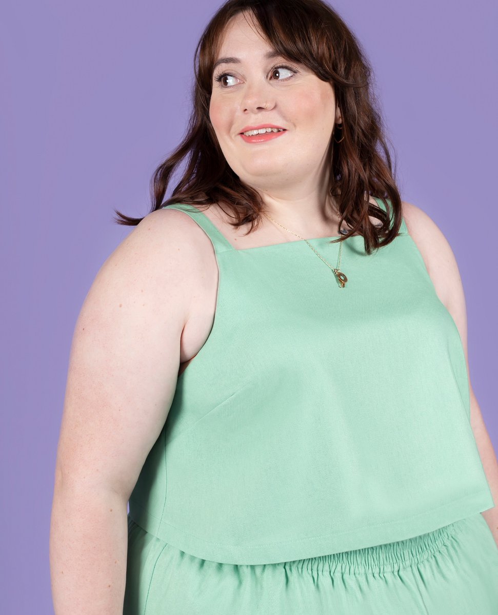 MinervaFabrics's tweet image. Sew up a summer load of coordinating sets with the new Esti pattern from @tillybuttons. Esti is a sleek, versatile top and trousers or shorts co-ord set that's perfect for beginners. 

Get yours at minerva.com/mp?type=Patter…

#SewingEsti #SummerTop #CoordSet #SummerShorts #SewingBee