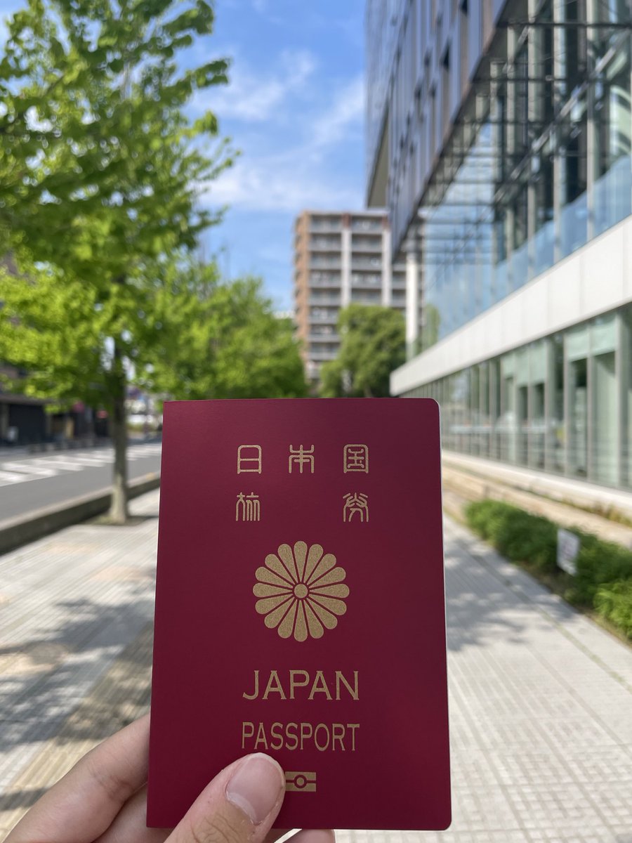 p8eks's tweet image. ついにパスポートゲット！！！
ワクワクが止まらない〜はやく夏になれ〜！✈️