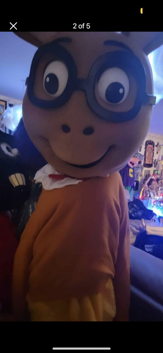 ejclose11's tweet photo. Facebook marketplace out here is ridiculous but I also want this so bad https://t.co/pKkzw0CFY2