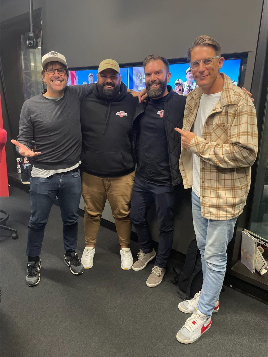 BeersBetween's tweet photo. Interviewers ➡️ Guests… We’re stoked to be on today’s episode of @mattandjerry on @RadioHaurakiNZ!

We share some of the insights from our podcasting journey so far, our favourite episodes, more insights about the male orgasm (quickly becoming our favourite subject) and heaps more.

Cheers for having us on lads! The episode is available wherever you get your podcasts. 🙌

#betweentwobeers #mattandjerry #radiohauraki #nzpodcast