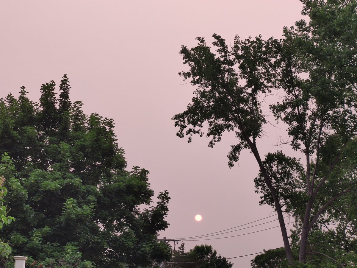 It's all hazy and smoky in Rochester, NY. #CanadaWildfires
