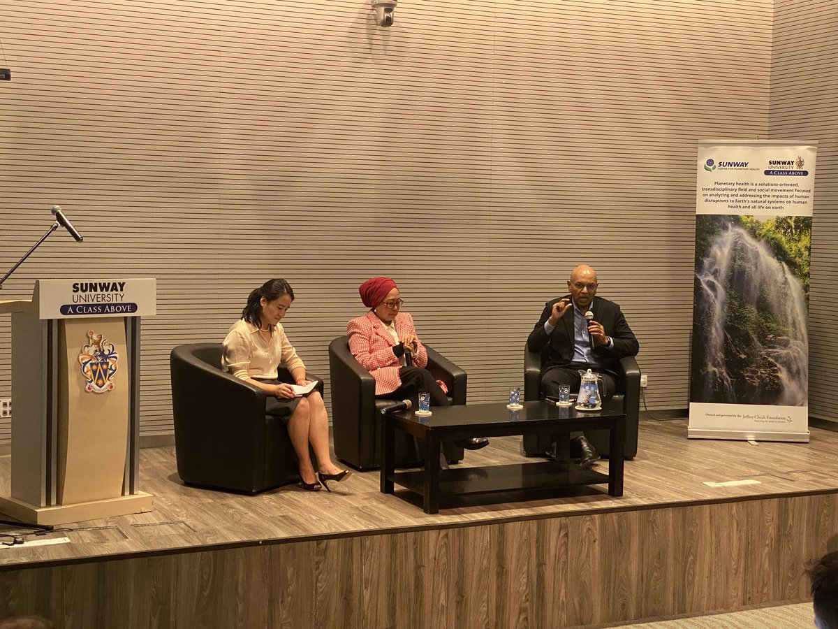 Insightful panel discussion happening now on ‘Governance in the Anthropocene’, moderated by Ms. Yanchun Zhang, with @JemilahMahmood @jd_dcruz as panelists!

#HDR2023 #SunwayCPH #PlanetaryHealth @SunwayU @MyUNDP