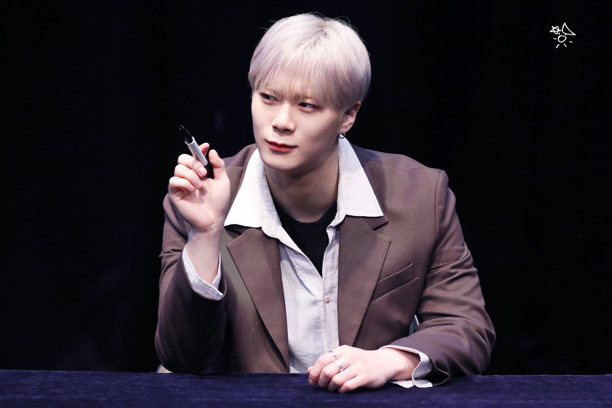 binjjakbinjjak's tweet image. #문빈_가수해줘서_고마워