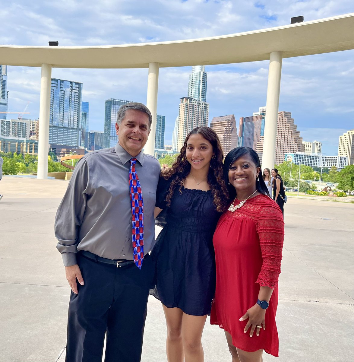 NeelaCastillo's tweet photo. Thank you so much @statesman for having me at the high school sports awards ceremony! Thanks to my coaches and family for coming!@lady_hays #AustinHSSA https://t.co/GTroOOWkeY