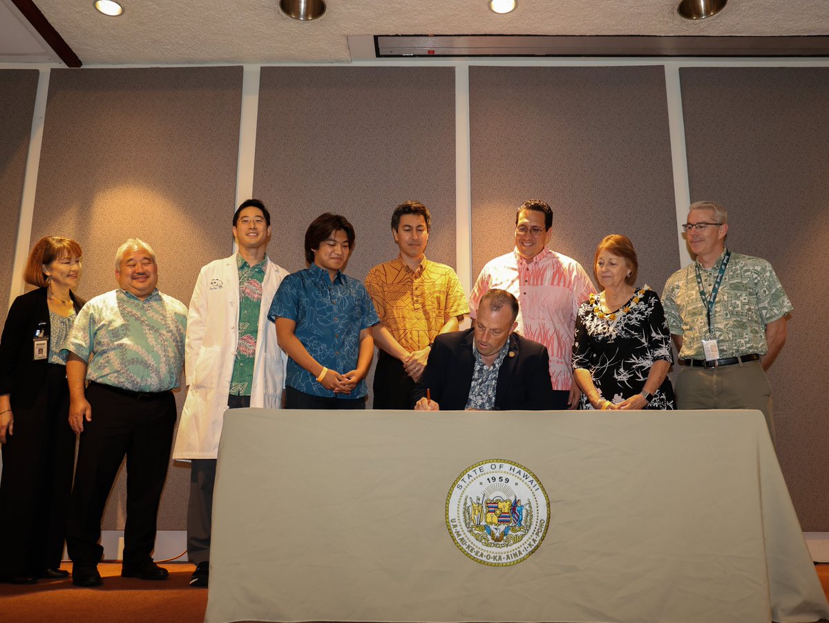 Progress has been made in the fight against the youth vaping crisis that has plagued Hawaiʻi for years, with @govjoshgreen signing SB 975 into law.