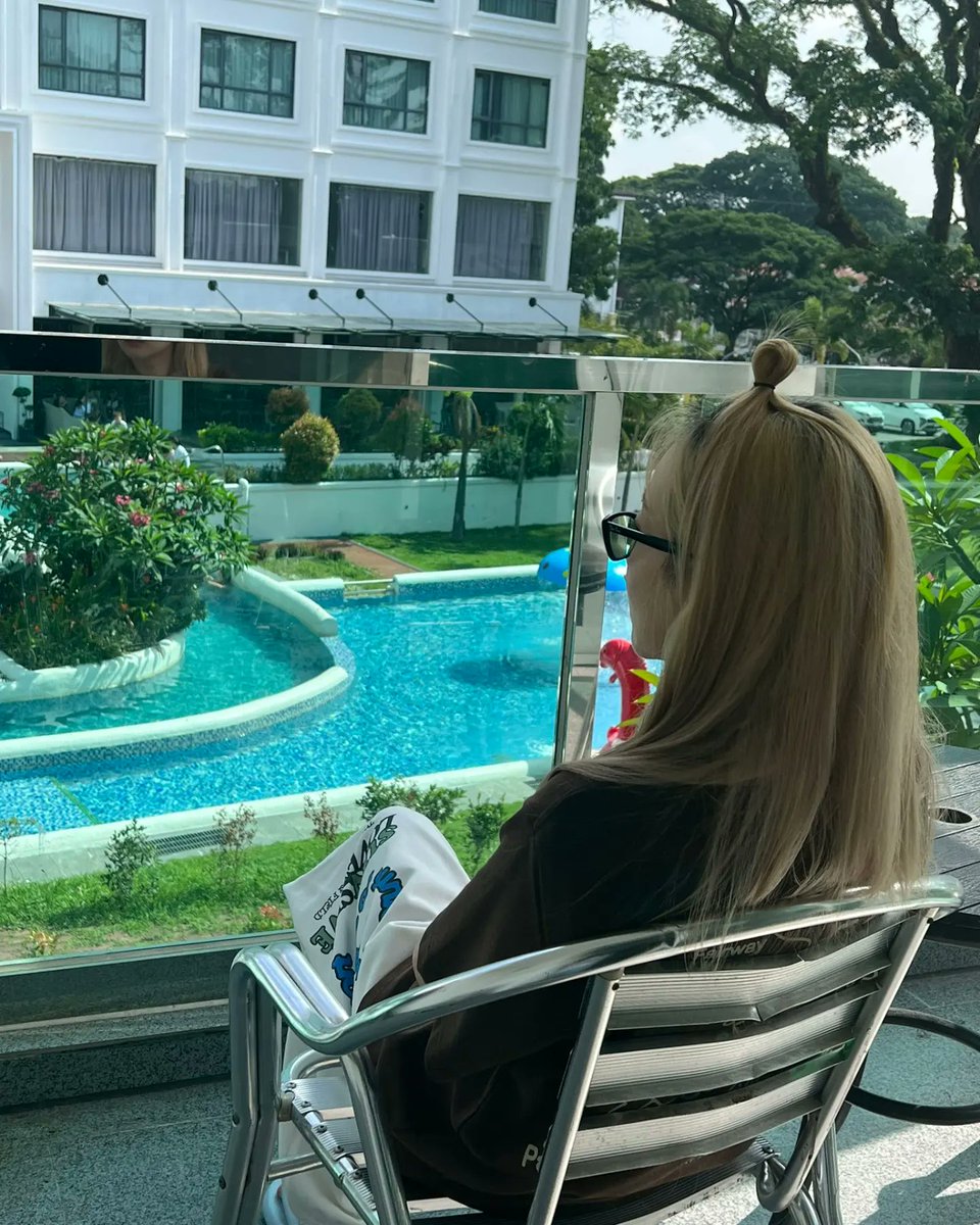 DaraWorld84's tweet photo. [Daraxxi Instagram Update]
🔗https://t.co/oWH90aLKLs

Good morning Clark~!!! 🌞
Mayap na aldo 😀👋🏻 
클락에서 아침을 #조식룩 #breakfastlook

#SandaraPark #산다라박 #Dara #다라 https://t.co/kWzWzzGLKB