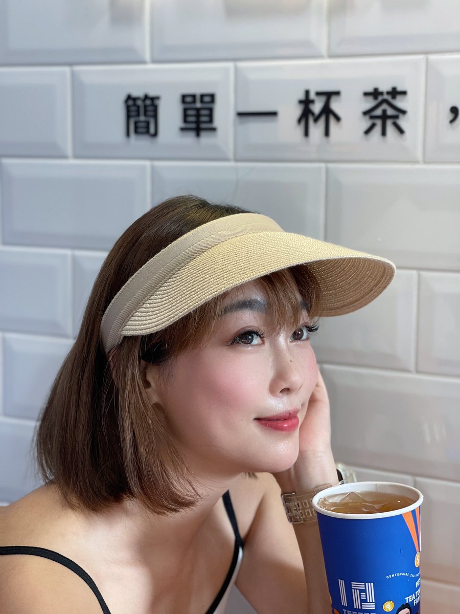 我最近居然才發現
我臉頰那個是酒窩的一種！🤣🤣🤣

#asiangirls #asianmodel 
#photography #photographylovers 
#taiwangirl #taiwanesegirl