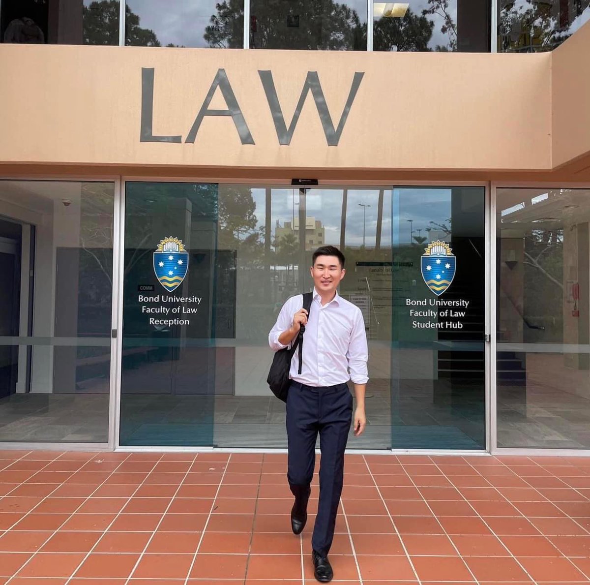 IHC койны хэрэгт шалгагдаж буй Б.Идэр-Одыг интерполиор эрэн сурвалжилж байна ⬇️