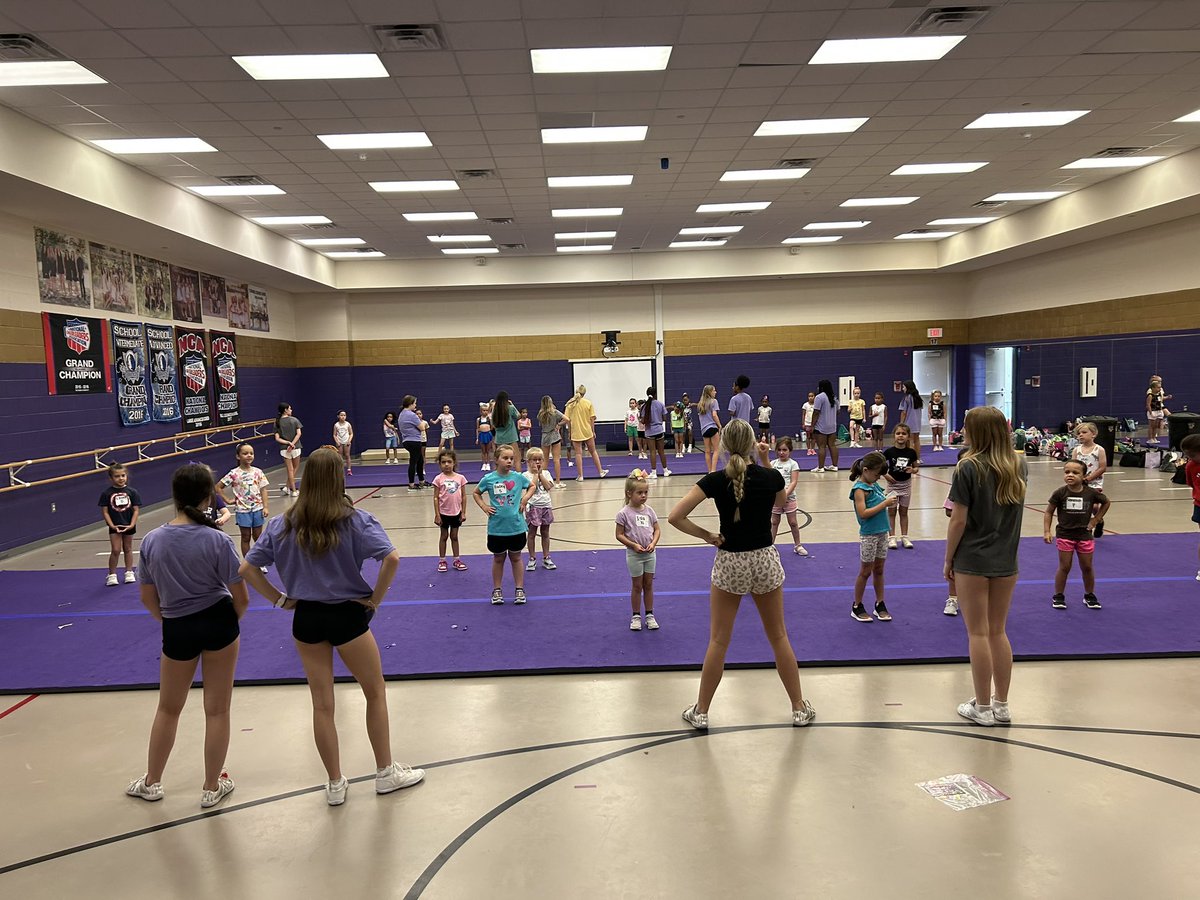 TC_Cheer_'s tweet image. We’ve got some amazing future falcon cheerleaders!  Day 1 of Future Falcon mini camp is in the books.  #thecreekisrising 
@KISDAthletics