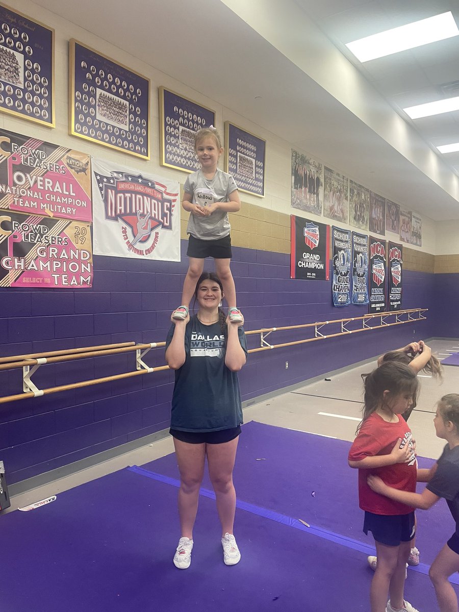 TC_Cheer_'s tweet image. We’ve got some amazing future falcon cheerleaders!  Day 1 of Future Falcon mini camp is in the books.  #thecreekisrising 
@KISDAthletics