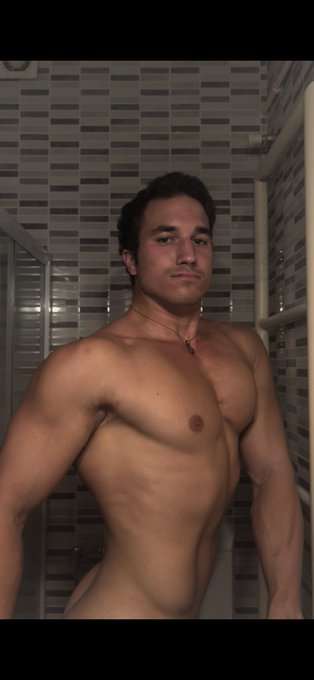 I empower women by giving them a good portion of my cum💦💦💦 https://t.co/RkiJt8jqb2