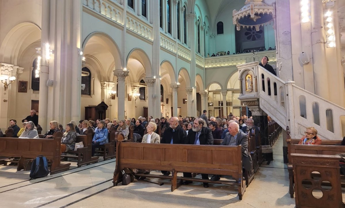 iglesia_IERP's tweet photo. Una muestra de unidad y de diversidad, para dar testimonio del amor de Cristo.
https://t.co/Cbx2EG31bx

#CEICA #SOUC https://t.co/MQxntThXZd