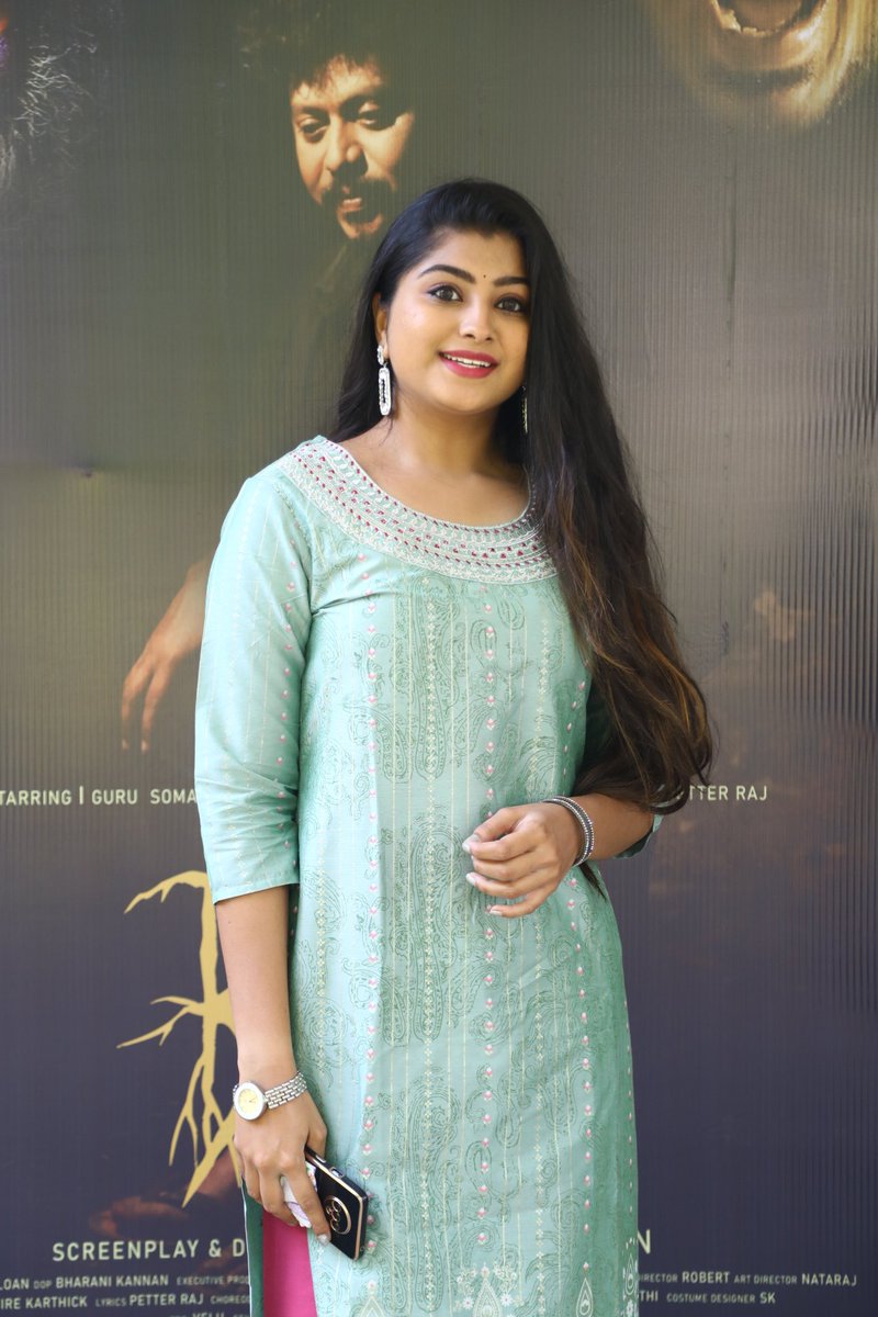 Pro_Velu's tweet photo. Glimpses from the Press Meet of @gurusoms's #Bell ๐
#BellFromJune9
#Sridharmaster @petter_raj1
@durgaprimal @Josephinesharmi
@thiyaguedit @HenryRobert24 @jackfv2
@cuviyam @Broganmovies @Prabhakarpkstud @saregamasouth @Pro_Velu https://t.co/Jha0HXcRZf