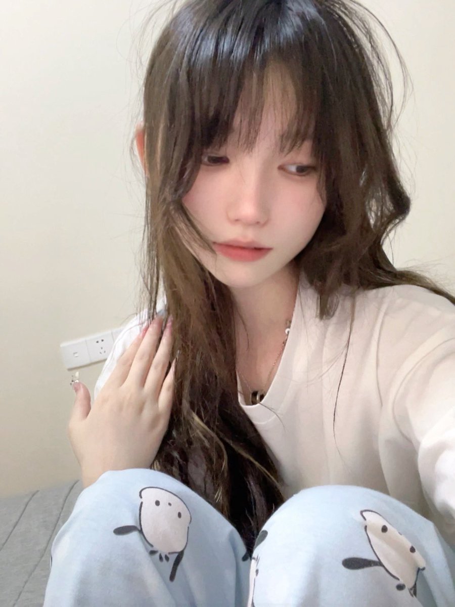 QuQppppppp's tweet photo. 发发 https://t.co/5qeppN3nML