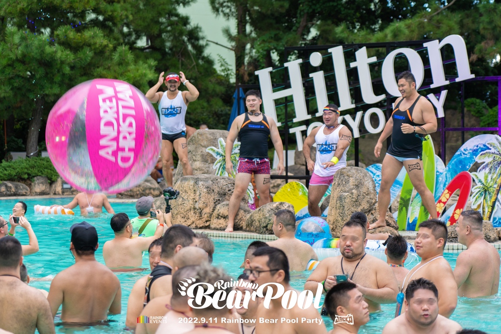 BUFF_Tokyo's tweet photo. English ticketing site now open for Non-Japanese credit card holders:
https://t.co/Ze0s8wqaYF
Get your tickets before they sell out!
—
Rainbow Bear Pool 2023
July 14 (Friday) 15:00-21:00 @ Hilton Tokyo Bay
#bear #pool #poolparty #bearpoolparty #rainbowbearpool #lgbtq #gay https://t.co/WZIeJ7Bo2E