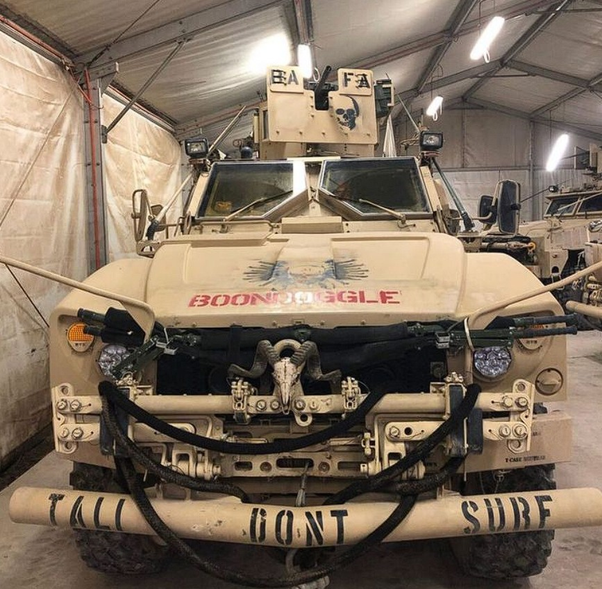 WarMurals's tweet photo. @TaskandPurpose 'Boondoggle' / 'Tali don’t surf'-Special Forces M-ATV in Afghanistan 2021
Camp Duskin/ SF Camp/ Kabul
#gwot #guntruck #matv #mrap #oef #soccent #madmax https://t.co/bja2b1AJco