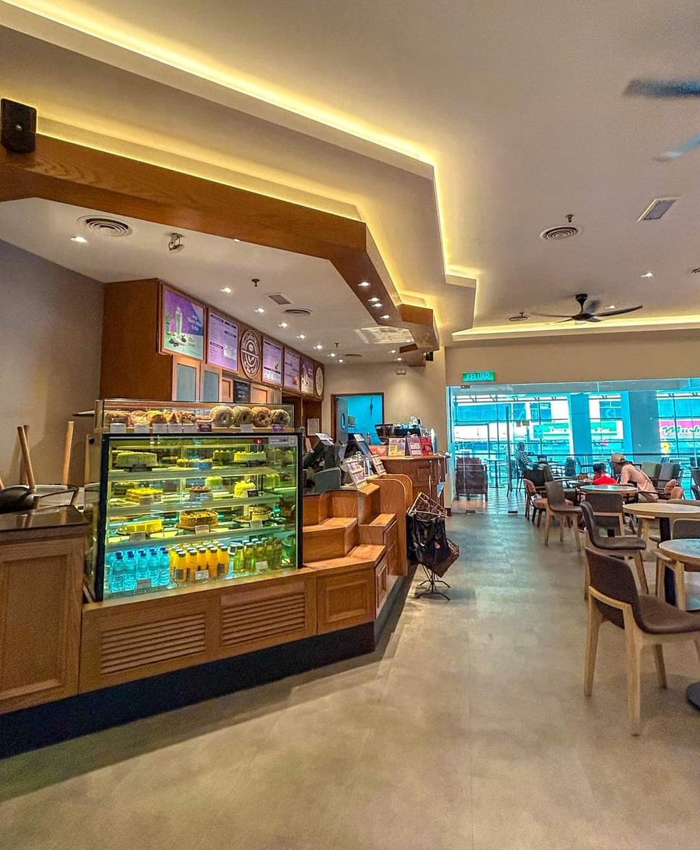mohd hafizee on Twitter "newly renovated Coffee Bean cafe at this one
