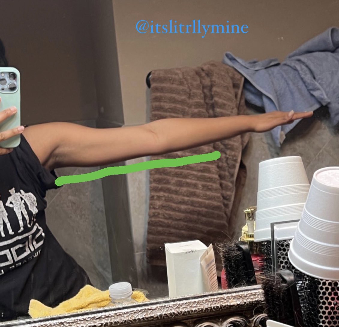 itslitrllymine's tweet photo. another success story i forgot to post last week — i manifested slimmer &amp; more toned arms because i kinda just wanted to. i underlined the part i was manifesting toning. next i’m going for more delicate hands bc my hands remind me of imvu avatars’ 💀 https://t.co/SXw4c9wLqc