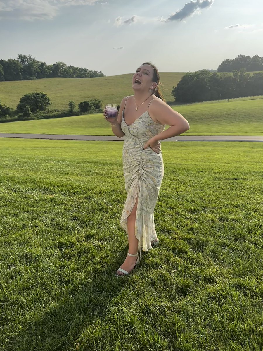 RFerronetti's tweet photo. Oops, guess my 200 pound self helped pull up that average 🤷🏻‍♀️ https://t.co/rc0QwGMVtq