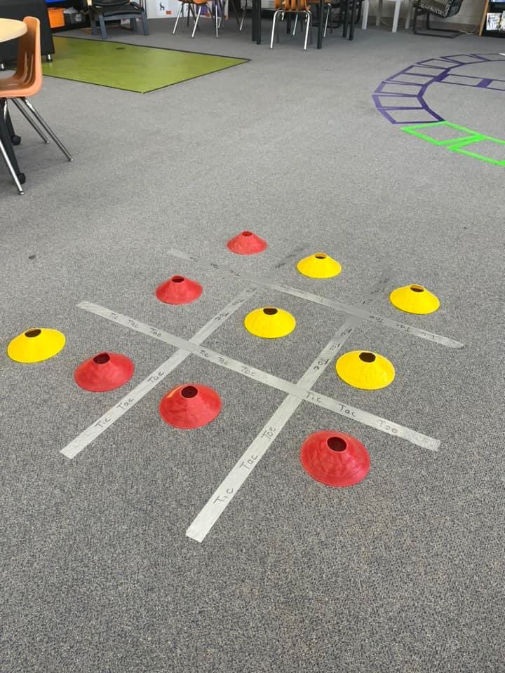 ABSchoolLT's tweet photo. #abschoollt Sharon Mckenzie Marshall, from Greystone School in Spruce Grove, AB, treated her students to life size board game day in the LC. How fun! #learningcommons #endoftheyearfun #librariesareawesome 
#lclprogramming #passiveprogramming #boardgamesinthelc https://t.co/1iUOXZ9kcd