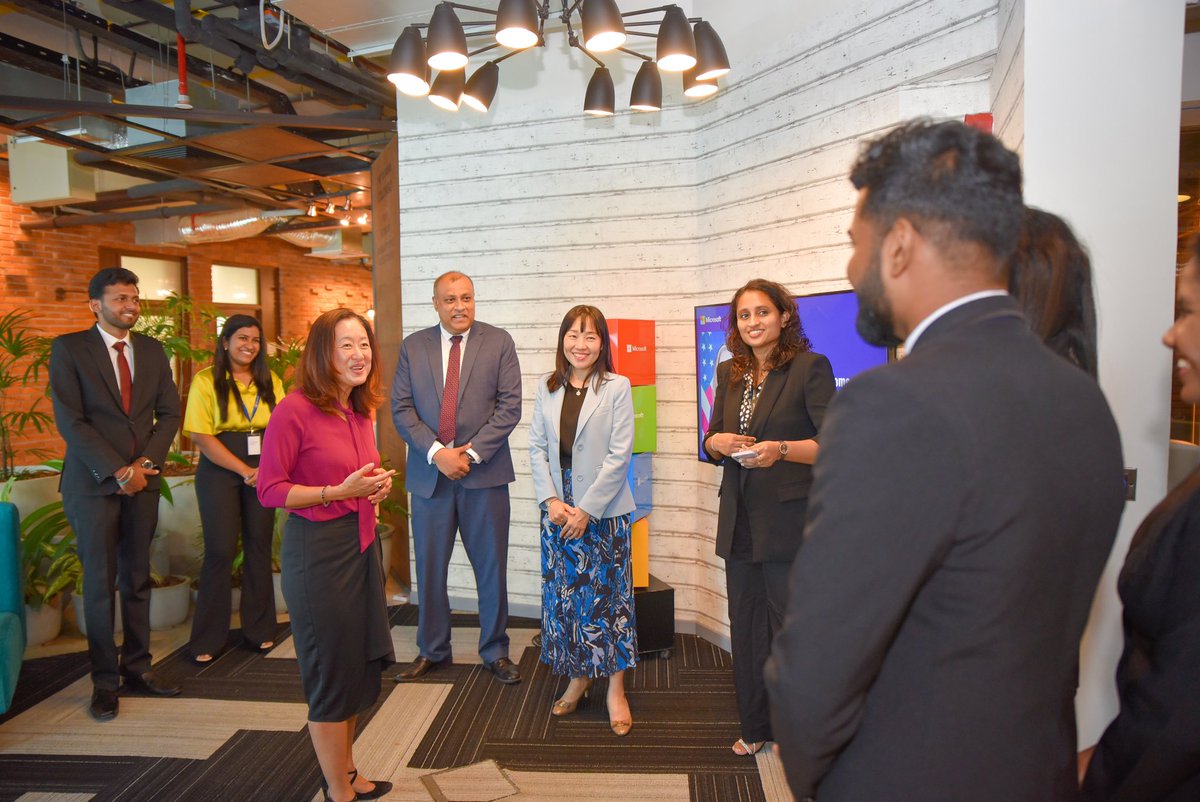 ThilankaH's tweet photo. Welcomed Her excellency @USAmbSL  at @microsoft office last week. Top two teams from #SriLanka who took part in the @MSFTImagine world finals joined the occasion to showcase winning solutions. Talent we hav is world class &amp; delighted to be creating global opportunities for them. https://t.co/m8lJGcStBC