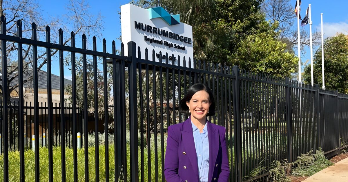 The arranged marriage that neither the bride nor groom seemed to want will now formally come to an end - NSW Deputy Premier Prue Car visited Griffith on Tuesday and provided an update on the demerger of Murrumbidgee Regional High School ow.ly/UJxk50OHumz