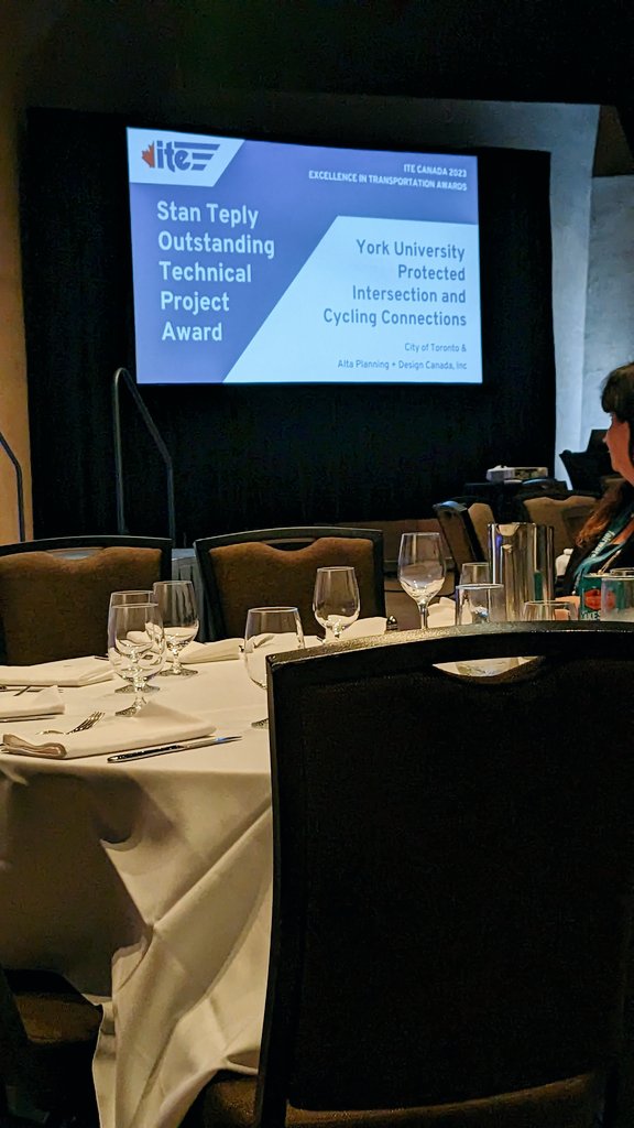 inHrEye's tweet image. Tonight the #BikeTO York University Project won the Stan Tepley Outstanding Technical Project Award at #ITECARSP2023

Big congrats to all of my colleagues &amp;amp; @altafieldnotes for their work on this project &amp;amp; thank you to @itecanada for the recognition 🏆🎉🚲
itecanada.org/scholarships-a…