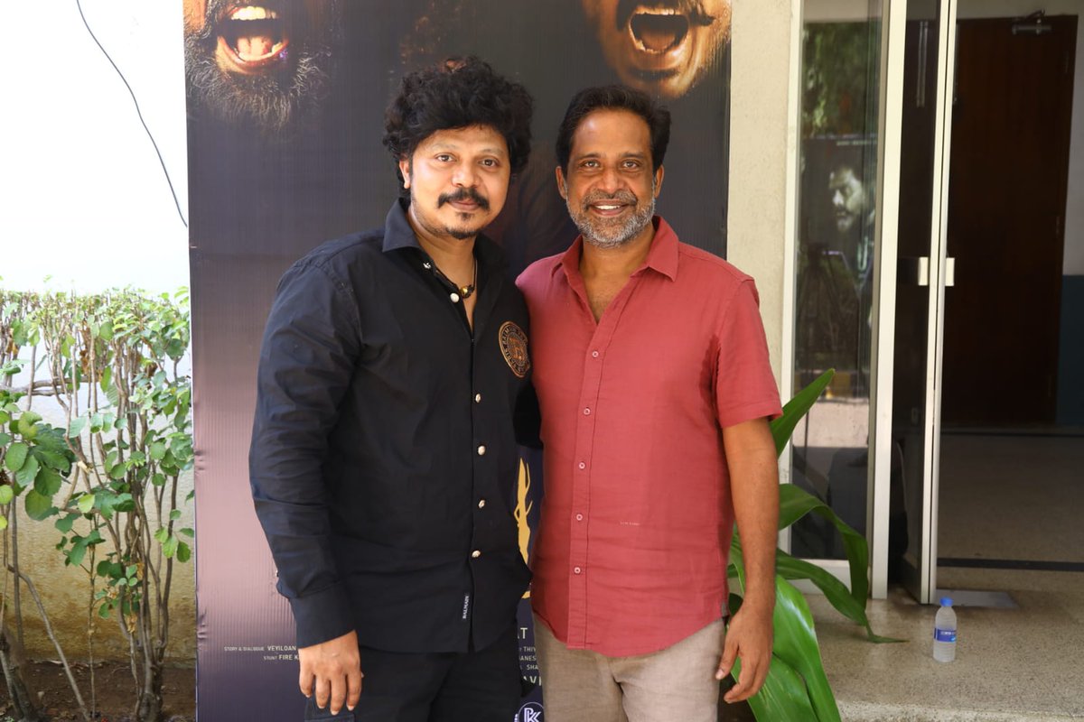 TheAuteur_Media's tweet photo. Bell Movie Press Meet Stills...
#Bell #BellMovie #BellTamilMovie #BellFromJune9
#BellPressMeet #BellMoviePressMeet
@gurusoms @durgaprimal @josephinesharmi @cuviyam @HenryRobert24 @saregamasouth @Sridharmaster12 @dinozeoff2010 @SatyanSinger @petter_raj1 @thiyaguedit @jackfv2 @Broganmovies @Pro_Velu @Prabhakarpkstud