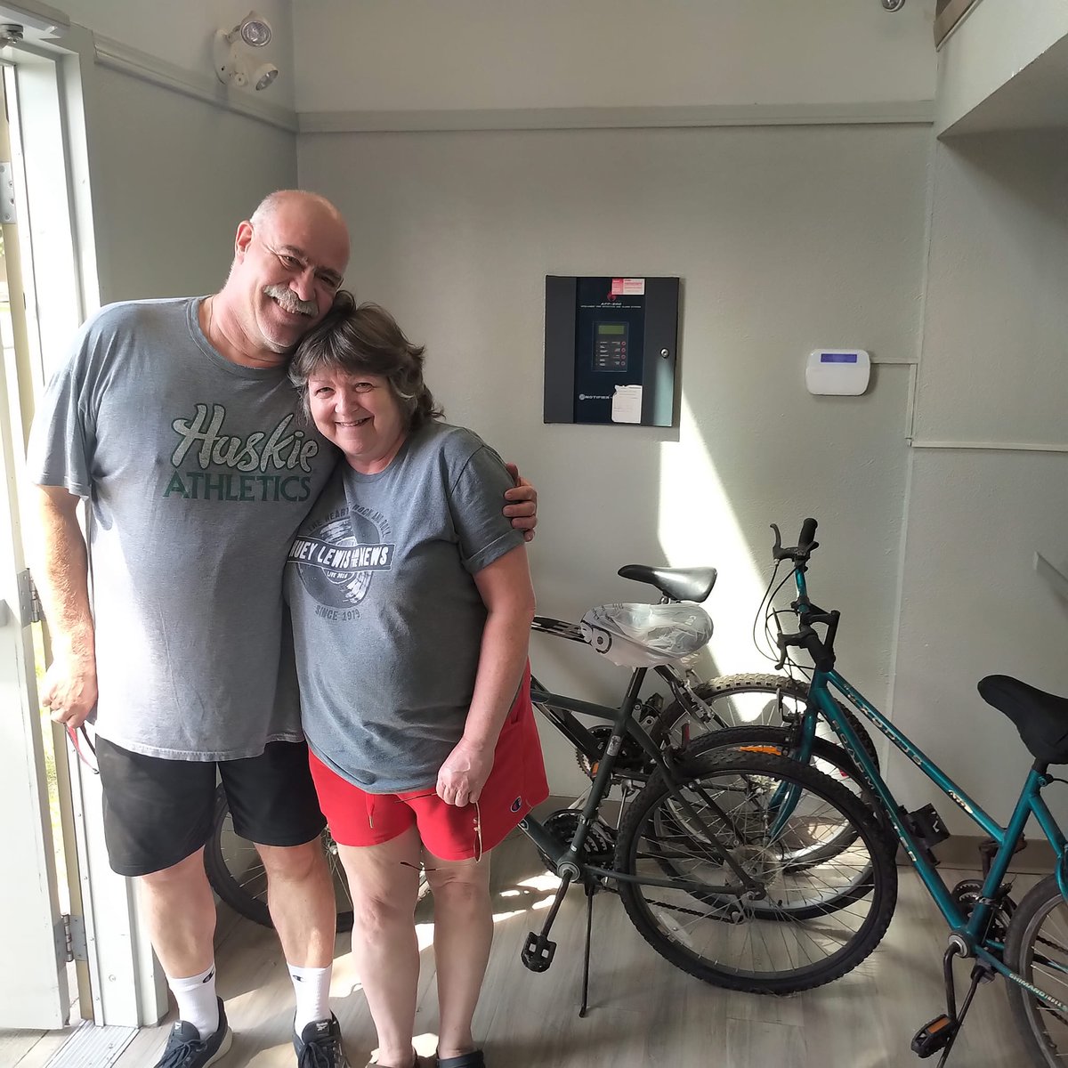 GarGar4YYCEast's tweet photo. Thank you Calgarians for dropping off donated bikes for our 2023 @yyckidsride bike drive

W/ ur support, we aim to help 150 underprivileged, vulnerable, at-risk youths w/ no bike in our waiting list  to feel the joy &amp; freedom of owning &amp; riding a bike 1/2
#yyc #yycbike #calgary https://t.co/03YZFDpq8N