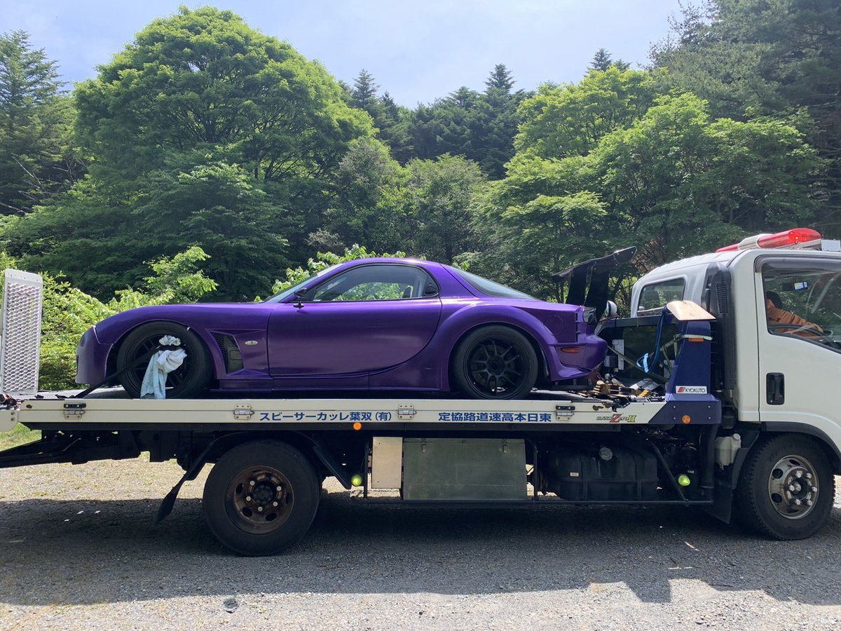 #セブンの真横は美しい