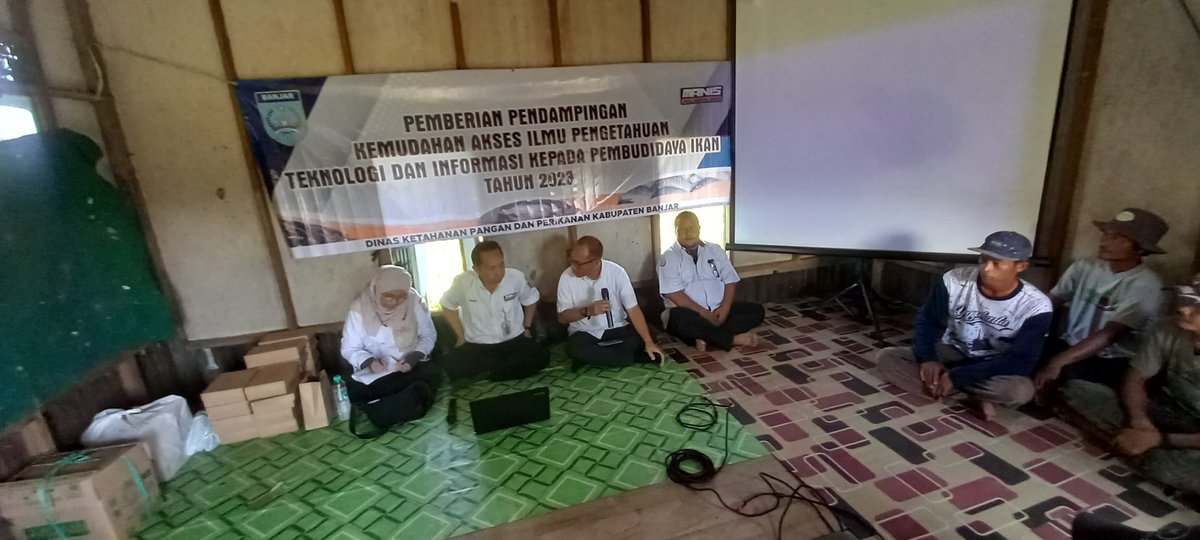 ramli_bang's tweet photo. Giat Bid. Budidaya DKPP Kab. Banjar  program  Pemberian Pendampingan Kemudahan Akses Ilmu Pengetahuan  Teknologi dan Informasi Kpd Pembudidaya Ikan,Pembenihan Ikan lele di Pokdakan Bersyukur Desa Sungai Rangas Kec. Mtp Barat Kab. Banjar
#GiatluhkanSatminkalBWI
#Luhlapor
#Produksi https://t.co/os4267wZj6