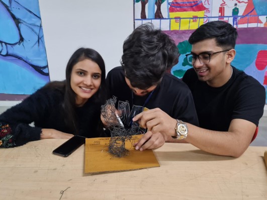 GatewayIn's tweet photo. Some activities were carried out during the mural session at GCAD. Students of 1st, 2nd, and 3d Years were given to write an essay on the assumption that they are good "Time Managers,". After this, Students made "Sculptures with Binding Wires." It was a learning experience. https://t.co/NjLaqqQZM6