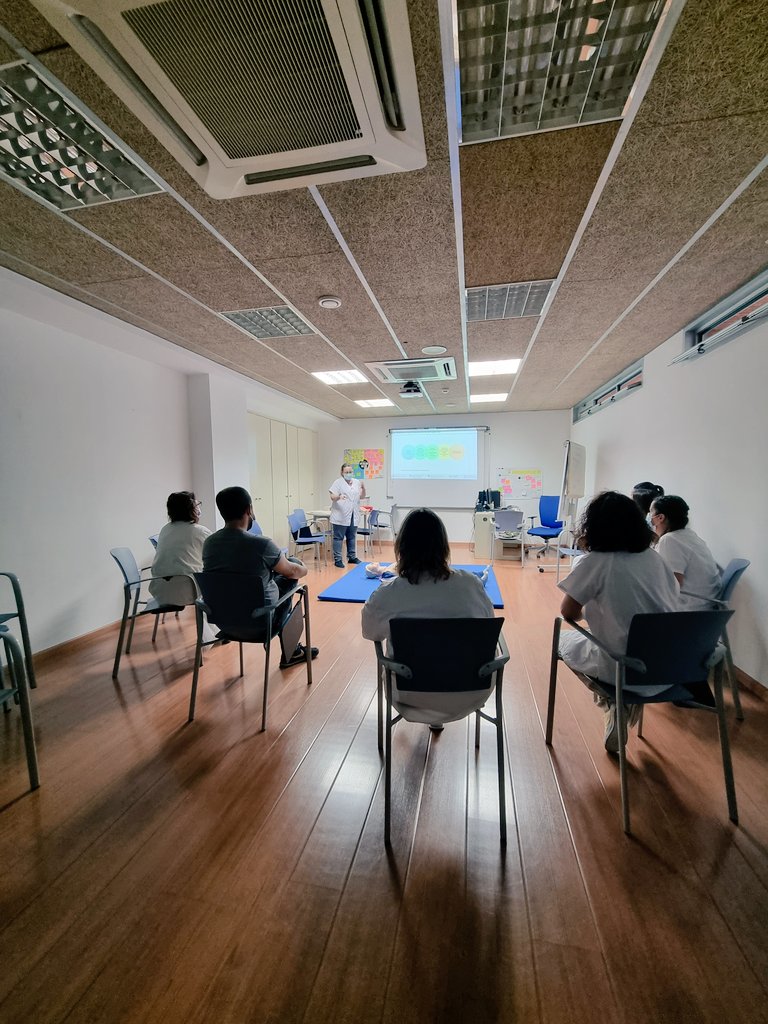 asanzcano's tweet photo. La formació de noves formadores/ formadors és bàsic per la continuitat assistencial.
Come on!! #formem
#docència #SVB #DESA #APMetrosud #CAPGavà1 https://t.co/xU2GoIPLWK