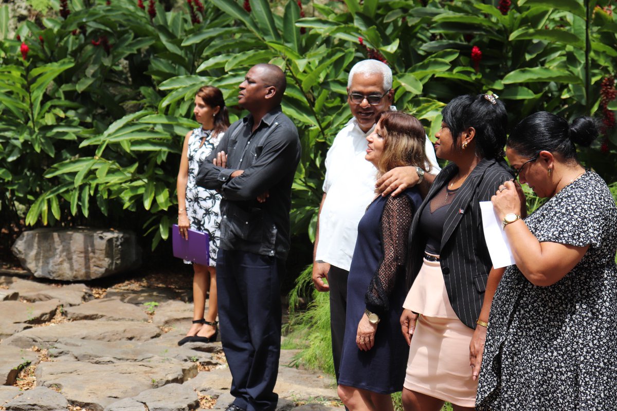 Aquí se ratificó el eterno compromiso de todos en @CubaMinjus de cumplir bien nuestras tareas, en honor a la obra y ejemplo de Fidel, Raúl, Celia, la generación histórica, nuestro Presidente <a href="/DiazCanelB/">Miguel Díaz-Canel Bermúdez</a> y el Primer Ministro <a href="/MMarreroCruz/">Manuel Marrero Cruz</a>. Venceremos!!! (2/3)