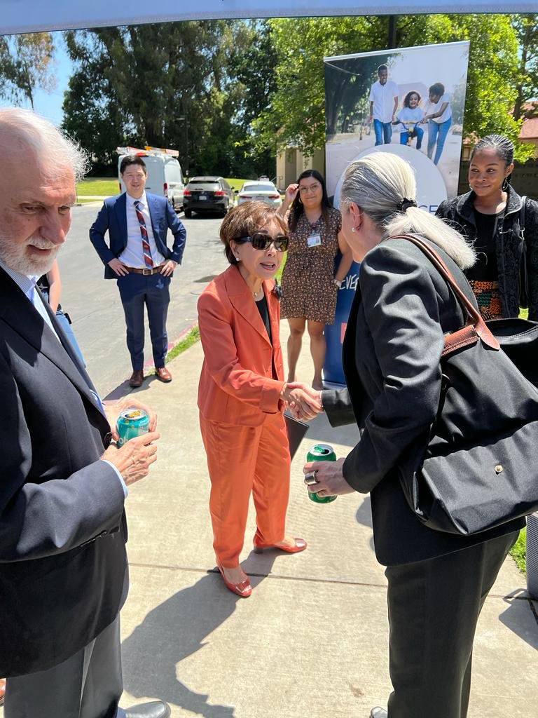Lferrersilva's tweet photo. @consulmexsac #feelingprivileged to partner w@ucdavis ⁦@HealthEdCouncil⁩ ⁦⁦@aguilargaxiola⁩. Congratulations for this much deserved recognitionhttps://health.ucdavis.edu/news/headlines/rep-doris-matsui-praises-uc-davis-health-for-digital-access-to-care/2023/06 https://t.co/9l1eURsnjb