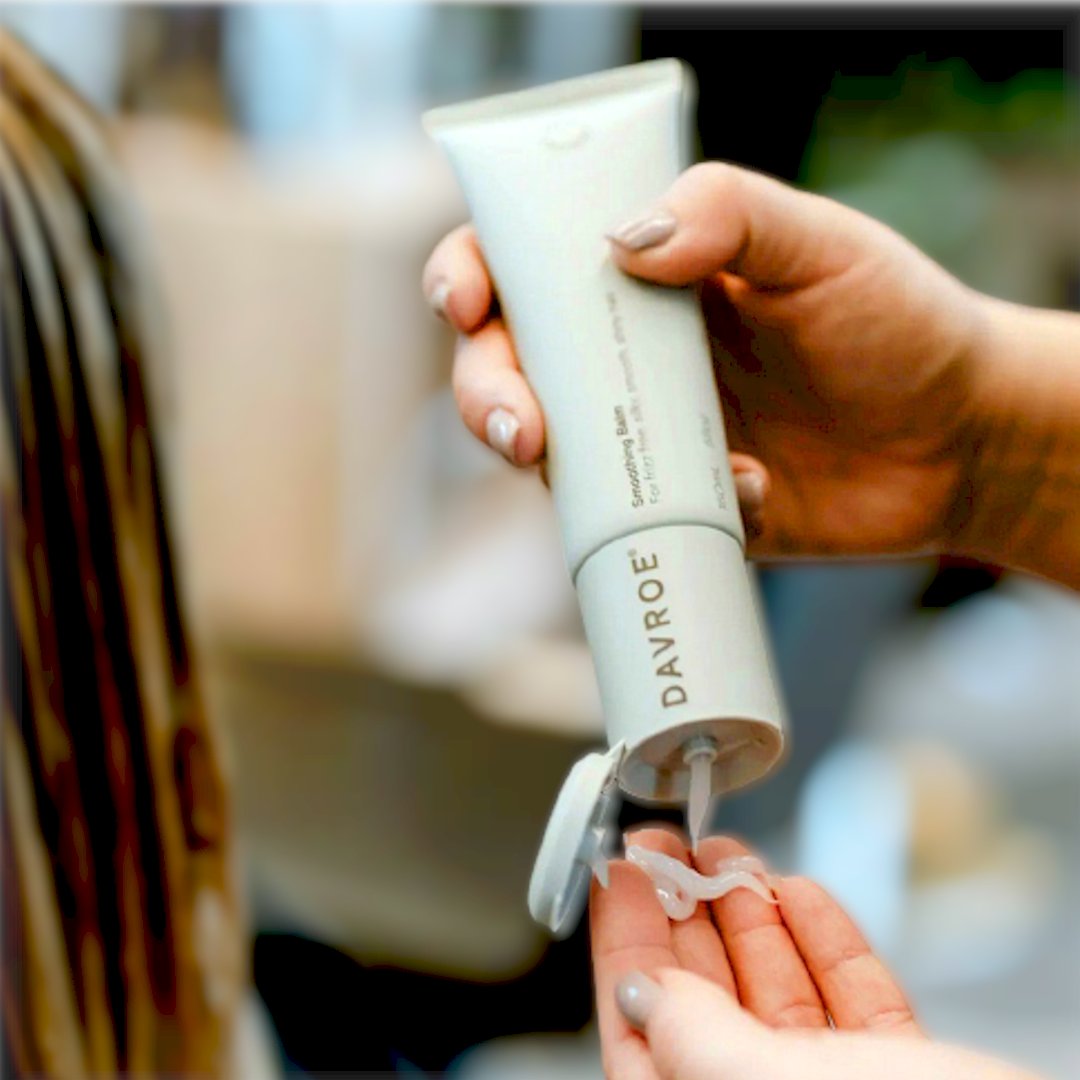 ✨ Say goodbye to frizz and hello to flawless locks with @DAVROE Smoothing  Balm! ✨This lightweight styling crème tames flyaways, shields  against humidity, and adds a gorgeous shine. Get ready for your best  hair days yet! 💁‍♀️💕 #DAVROE #SmoothHair #FrizzFree #HairGoals