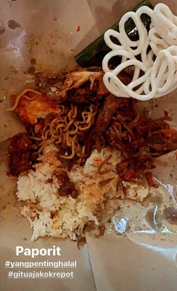Box2BoxBola's tweet photo. Serius kalo ada org tua yg ngebekelin anaknya begini, 

Pengetahuan ttg gizi anak &amp; pertumbuhan ngerti kagak, sih? https://t.co/pPQ4oxxgCe